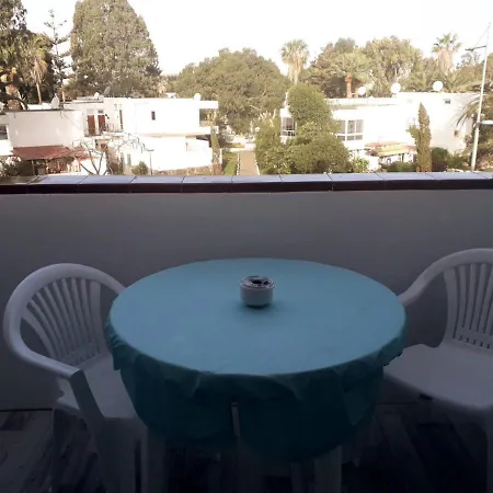 Coqueto Apartamento Con Piscina Apartment